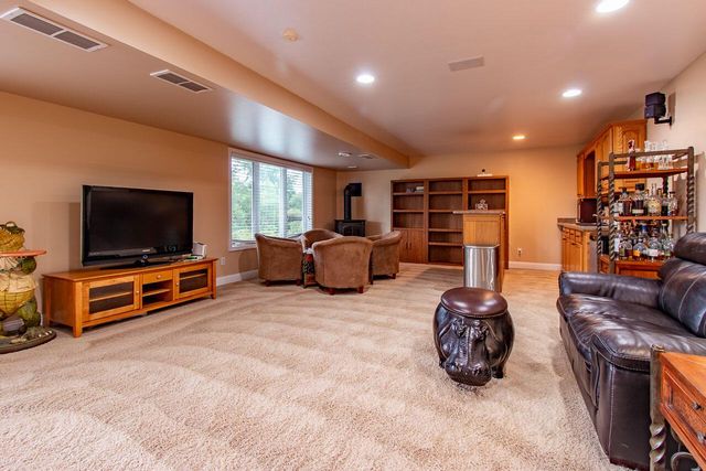 8160 S Lakeview DRIVE, Franklin, WI 53132