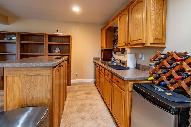 8160 S Lakeview DRIVE, Franklin, WI 53132