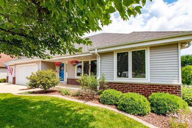 8160 S Lakeview DRIVE, Franklin, WI 53132