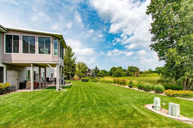 8160 S Lakeview DRIVE, Franklin, WI 53132