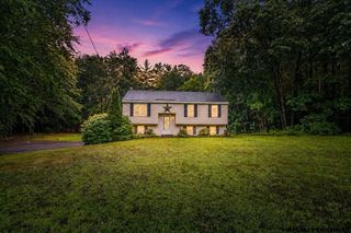 329 Whittier Drive, Fremont, NH 03044