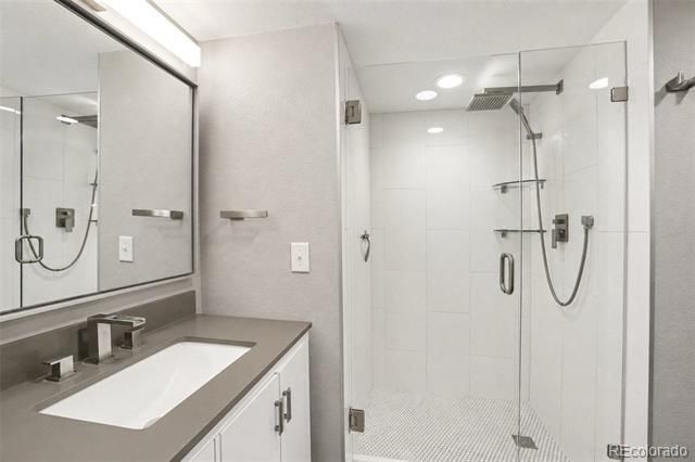 6479 S Havana A2, Englewood, CO 80111