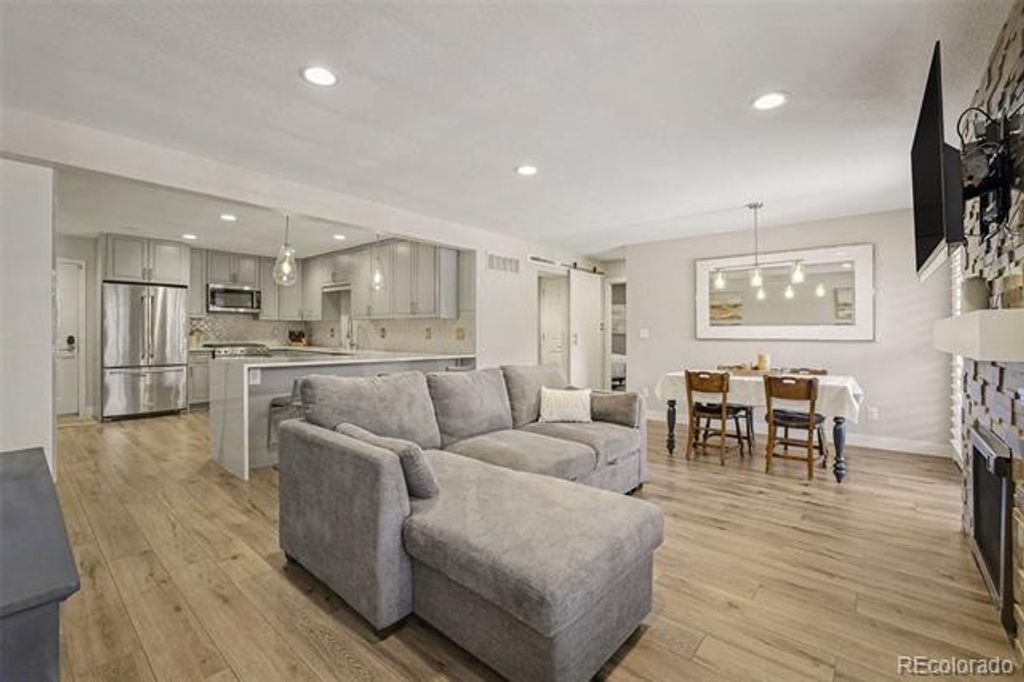 6479 S Havana A2, Englewood, CO 80111