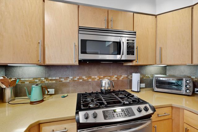 110 Richmond Drive SE UNIT 305, Albuquerque, NM 87106