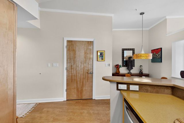 110 Richmond Drive SE UNIT 305, Albuquerque, NM 87106