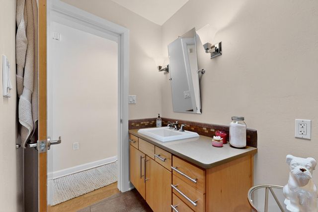 110 Richmond Drive SE UNIT 305, Albuquerque, NM 87106