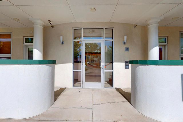 110 Richmond Drive SE UNIT 305, Albuquerque, NM 87106