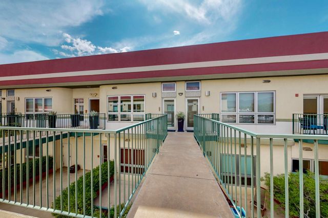 110 Richmond Drive SE UNIT 305, Albuquerque, NM 87106