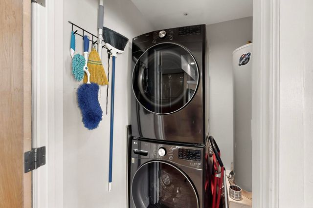 110 Richmond Drive SE UNIT 305, Albuquerque, NM 87106