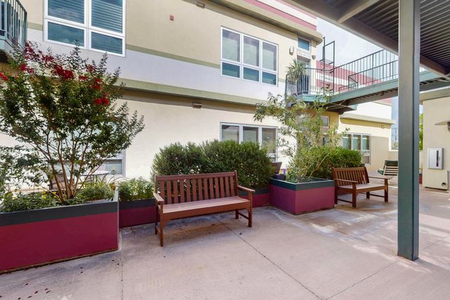 110 Richmond Drive SE UNIT 305, Albuquerque, NM 87106