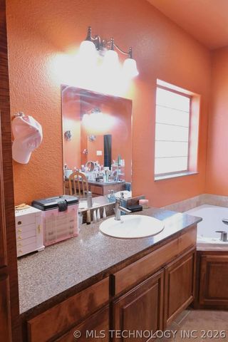 43 Heatherwood Way, Mcalester, OK 74501