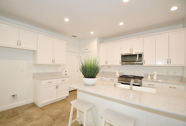 3412 W Venice Avenue, Visalia, CA 93277