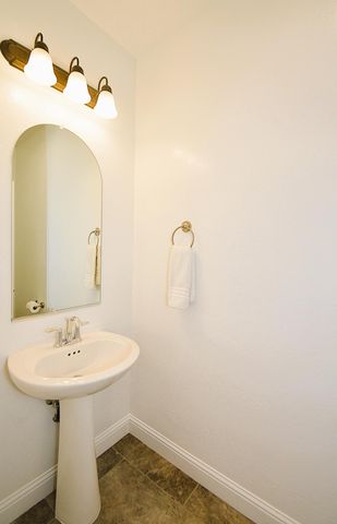 3412 W Venice Avenue, Visalia, CA 93277