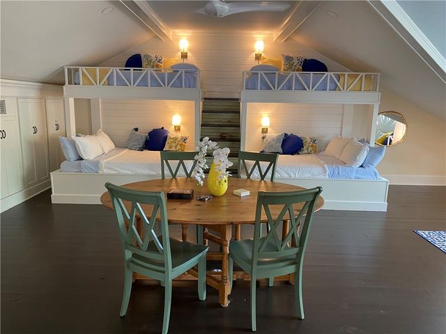 500 Fairview Avenue, College Station, TX 77840