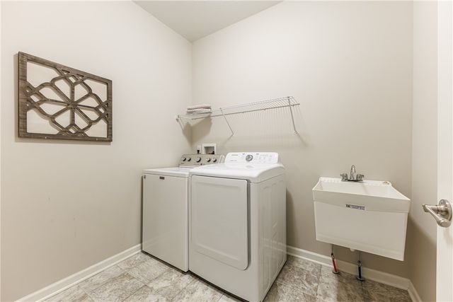 6934 Silverton Glen, Victor, NY 14564