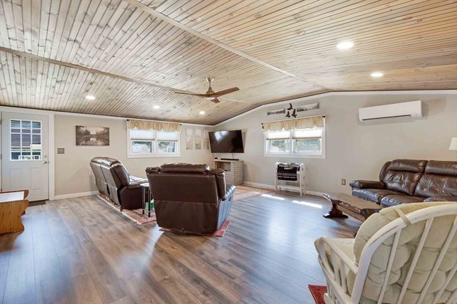 48 Long Pond Dr, Dracut, MA 01826