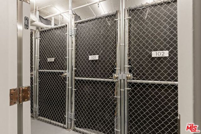 11923 Gorham Avenue 102, Los Angeles, CA 90049