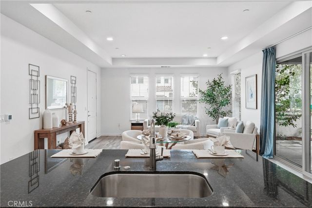 102 Trailblaze, Irvine, CA 92618