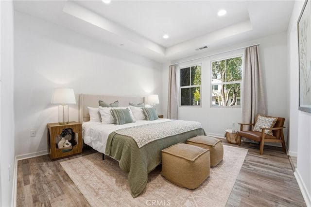102 Trailblaze, Irvine, CA 92618