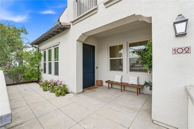 102 Trailblaze, Irvine, CA 92618