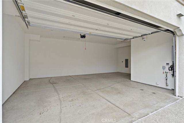 102 Trailblaze, Irvine, CA 92618