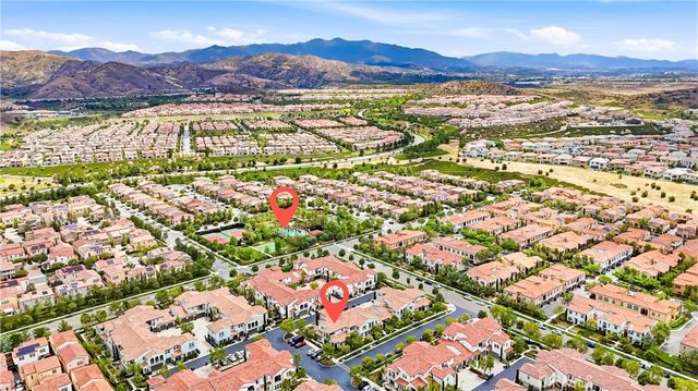 102 Trailblaze, Irvine, CA 92618