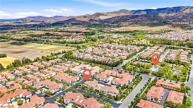 102 Trailblaze, Irvine, CA 92618