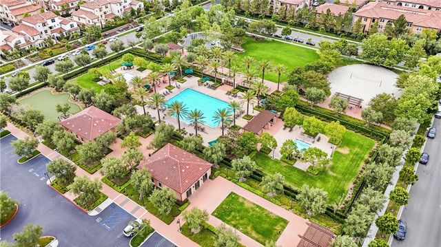 102 Trailblaze, Irvine, CA 92618
