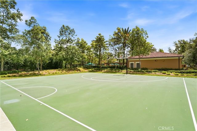 102 Trailblaze, Irvine, CA 92618