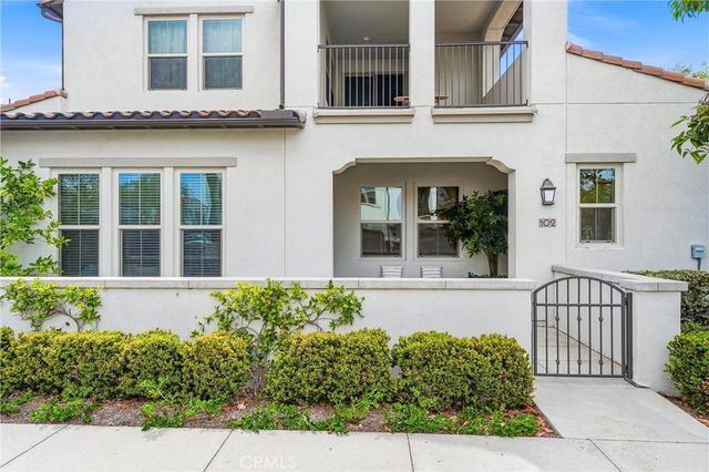 102 Trailblaze, Irvine, CA 92618