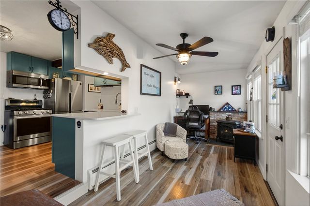 45 Cedar Avenue, Portsmouth, RI 02871