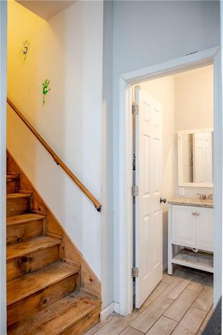 607 Old Orchard Avenue, Excelsior Springs, MO 64024