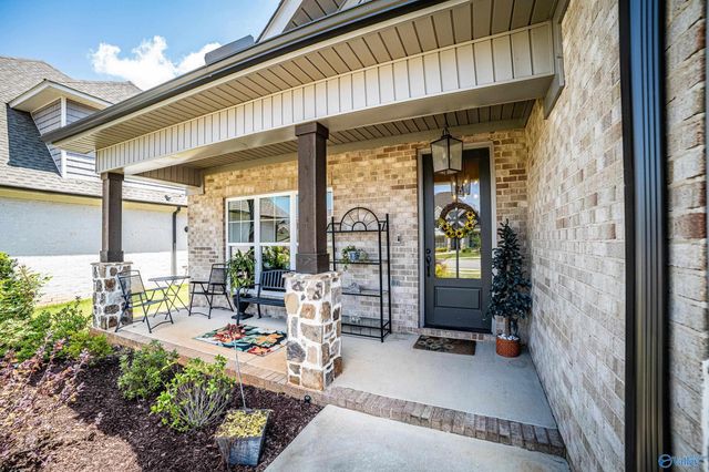 13 Farmhouse Way, Huntsville, AL 35803