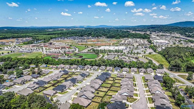 13 Farmhouse Way, Huntsville, AL 35803