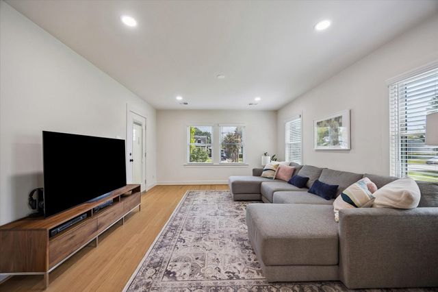 809 Gale Street, Houston, TX 77009