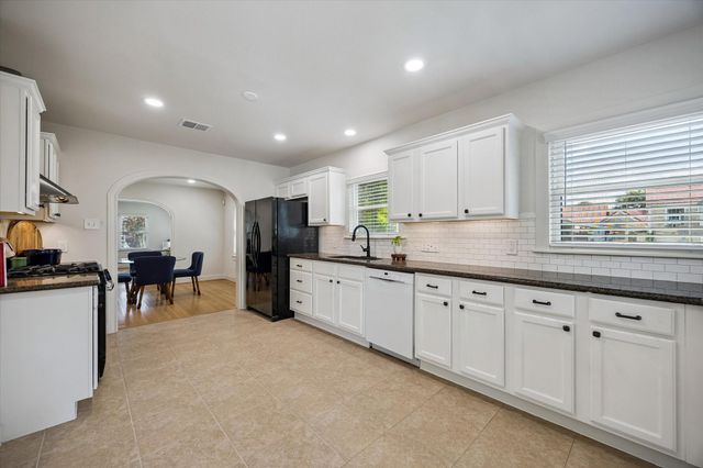 809 Gale Street, Houston, TX 77009