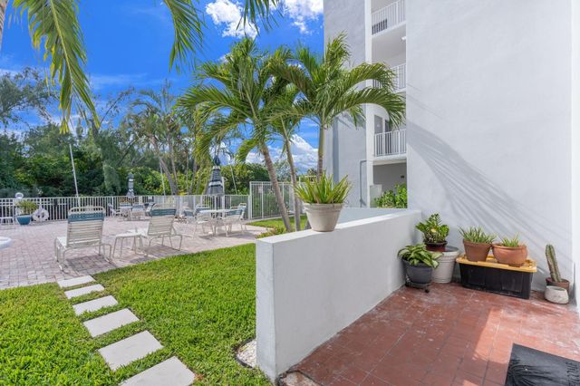 2860 NE 14th Street Causeway 104D, Pompano Beach, FL 33062