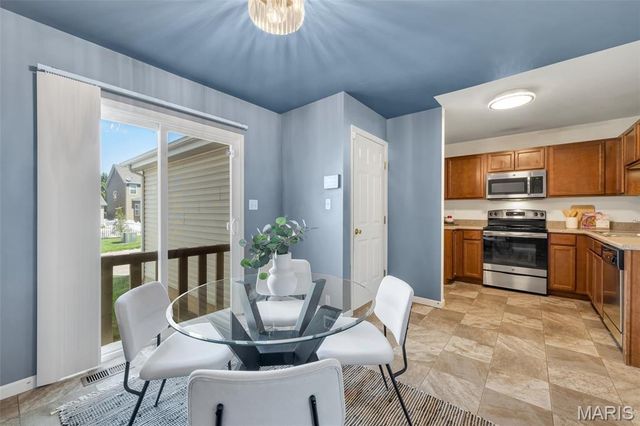 1831 Basston Drive, Maryland Heights, MO 63146
