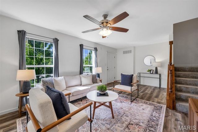 1831 Basston Drive, Maryland Heights, MO 63146
