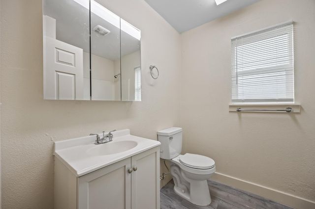 4437 E Thomas Avenue, Fresno, CA 93702