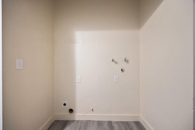 4437 E Thomas Avenue, Fresno, CA 93702