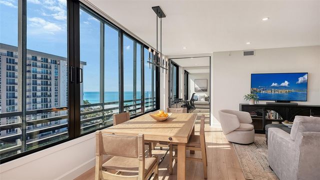 1102 BENJAMIN FRANKLIN DRIVE 810, Sarasota, FL 34236