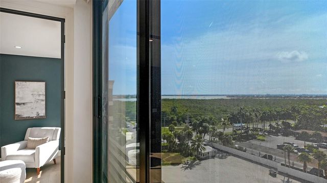 1102 BENJAMIN FRANKLIN DRIVE 810, Sarasota, FL 34236