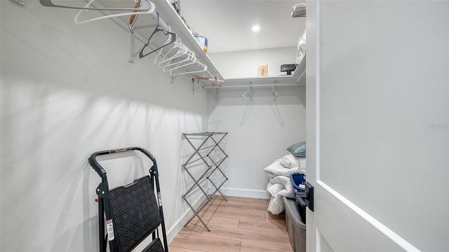 1102 BENJAMIN FRANKLIN DRIVE 810, Sarasota, FL 34236