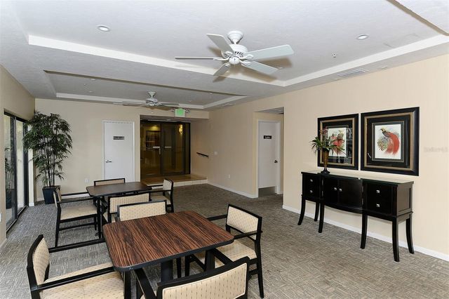 1102 BENJAMIN FRANKLIN DRIVE 810, Sarasota, FL 34236