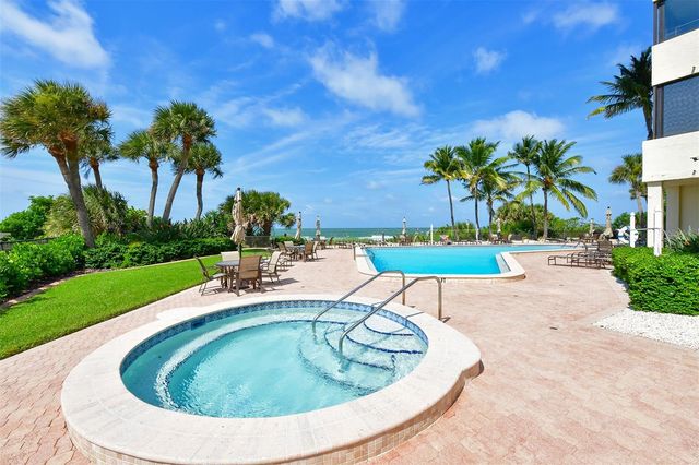 1102 BENJAMIN FRANKLIN DRIVE 810, Sarasota, FL 34236