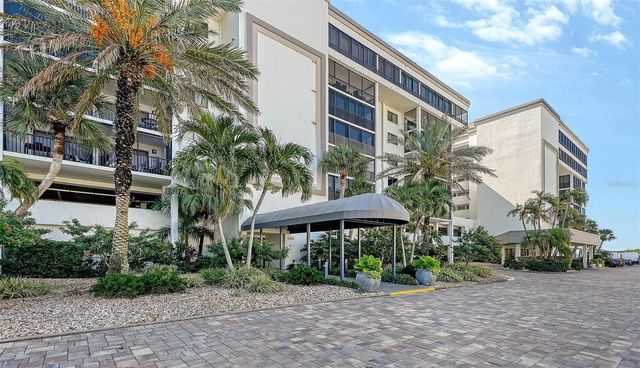 1102 BENJAMIN FRANKLIN DRIVE 810, Sarasota, FL 34236