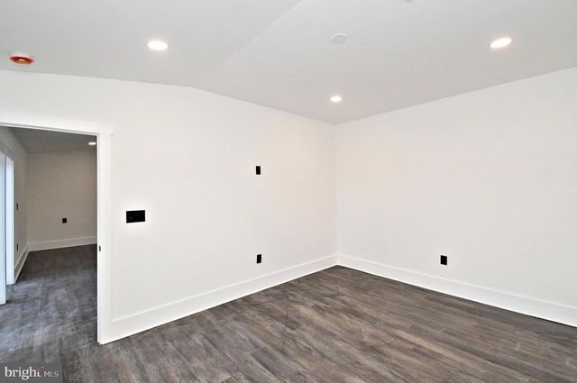 501 SKYLINE DR, Allentown, PA 18103