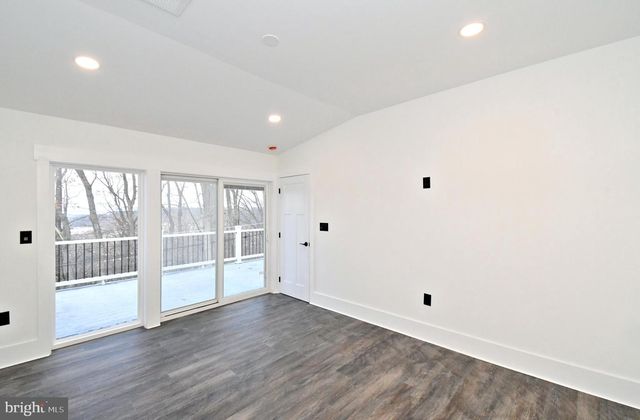 501 SKYLINE DR, Allentown, PA 18103