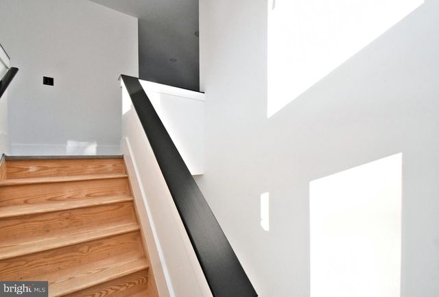 501 SKYLINE DR, Allentown, PA 18103